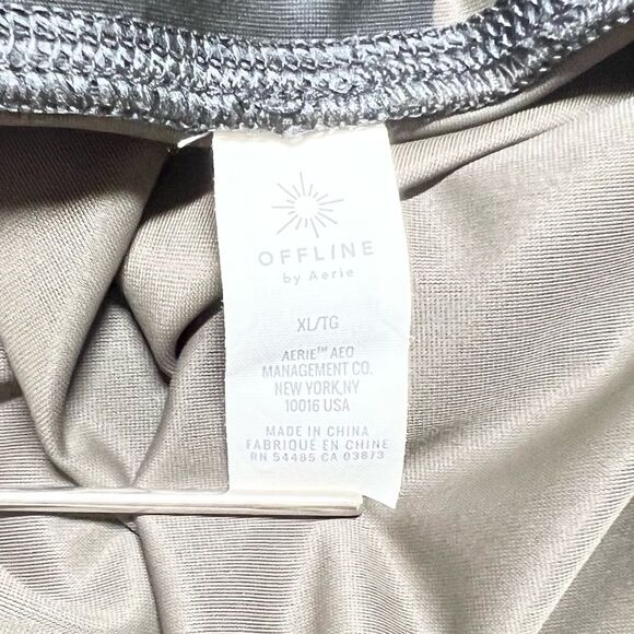 Offline by Aerie Shine Camo High Waisted 7/8 Leggings XL - Picture 7 of 7